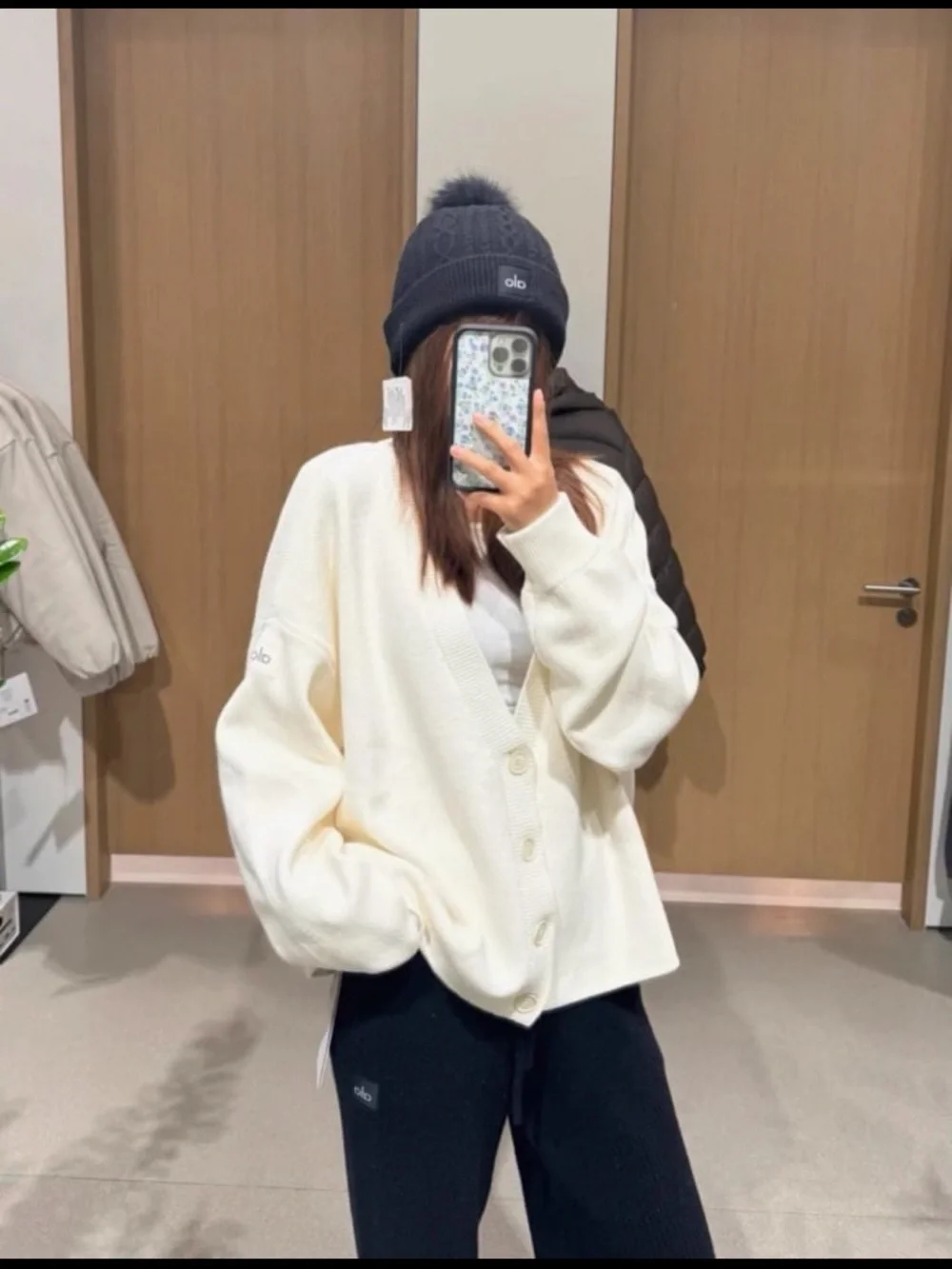 alo scholar Cardigan Sweater Ivory size M